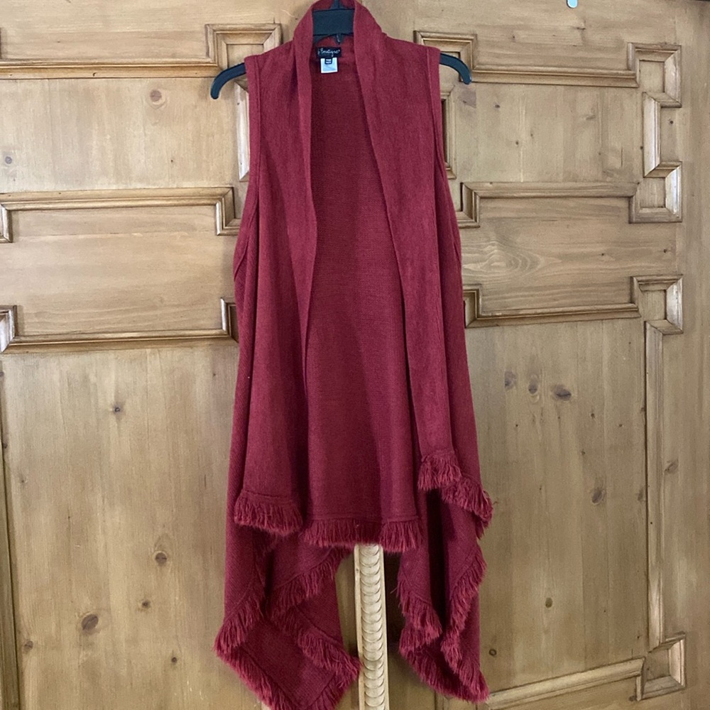 Tassel fringed shawl vest burgundy